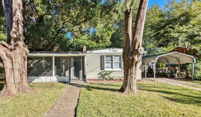 Photo - 2567 Beaverbrook Pl