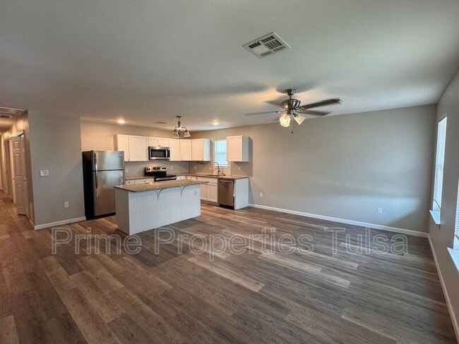4120 W 56th Pl Unidad B