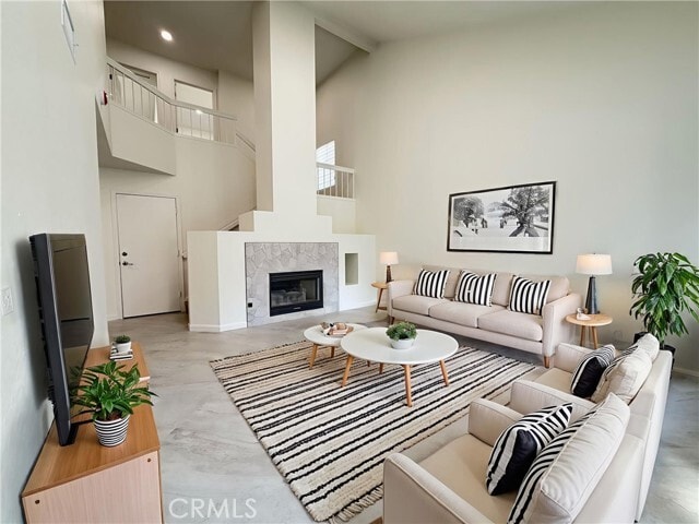 Photo - 25032 Sanoria St