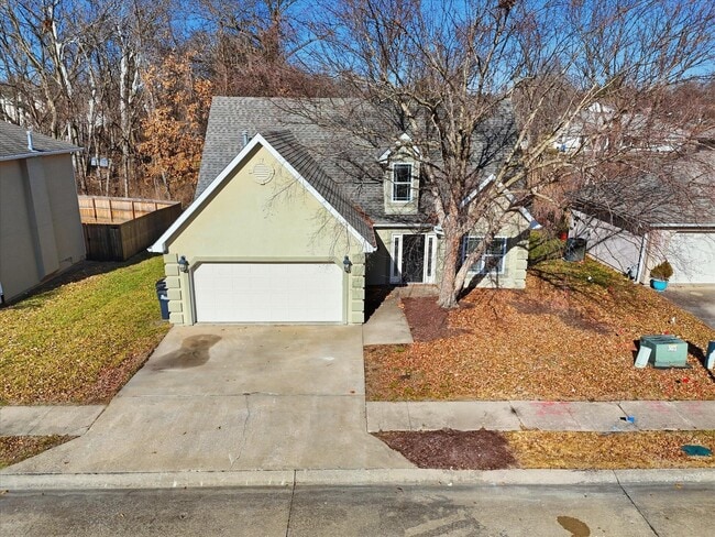 Photo - 417 N Village Cir