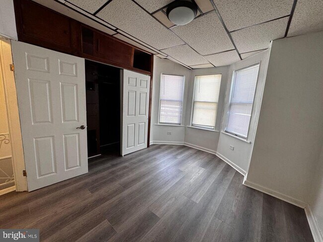 Photo - 210 N Avondale St