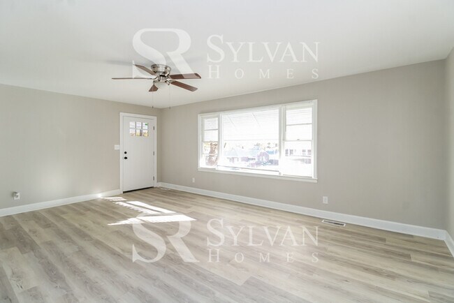 Photo - Cute, cozy and comfortable