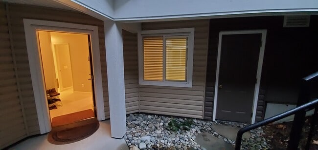 Photo - 5000 NW Village Park Dr Unidad B115