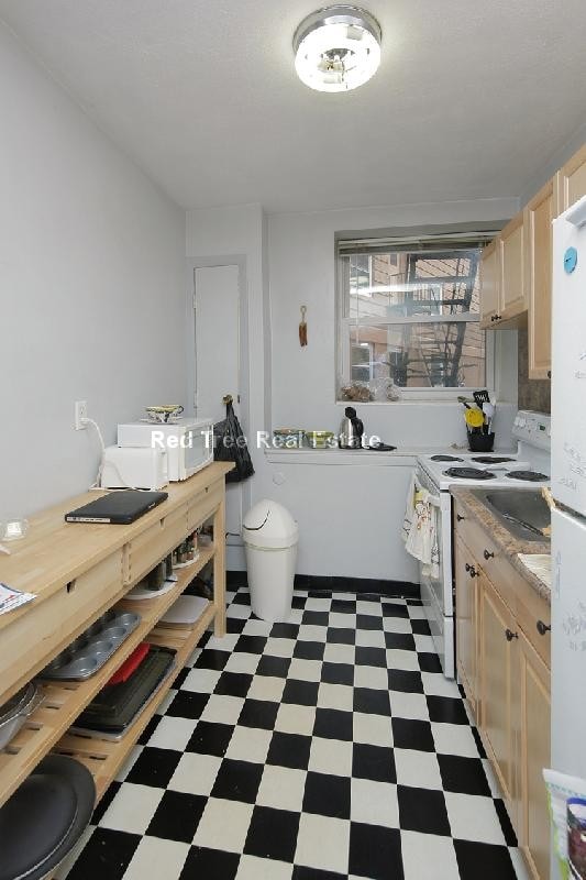 Photo - 20 Armington St Unit 16