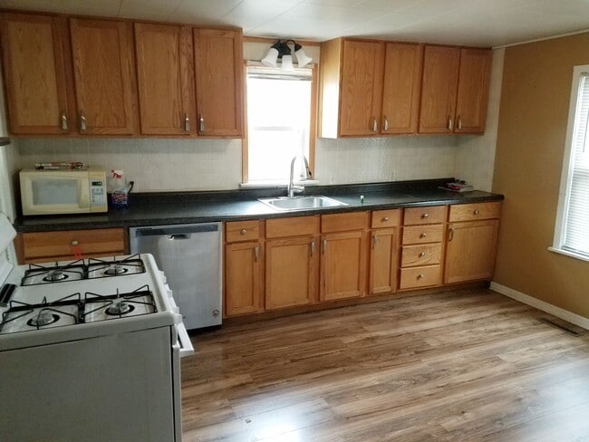 Building Photo - swing1811 Unit 1813