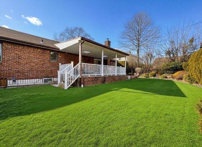 Photo - 23 Center Dr