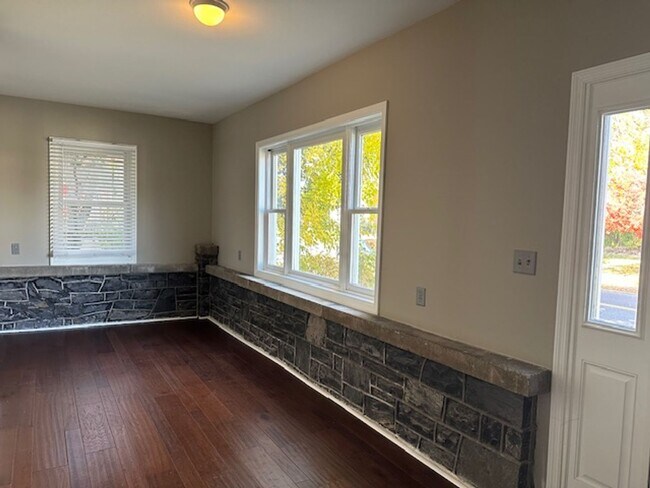 Photo - 3005 Market St