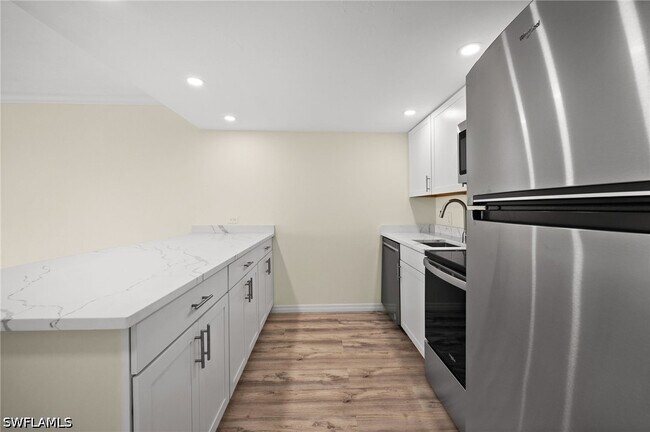 Photo - 260 Southbay Dr Unit 207