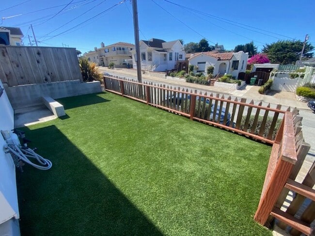 Photo - Pacific Grove Cottage!