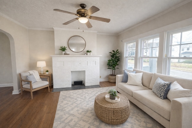 Photo - 3547 Winthrop Ave