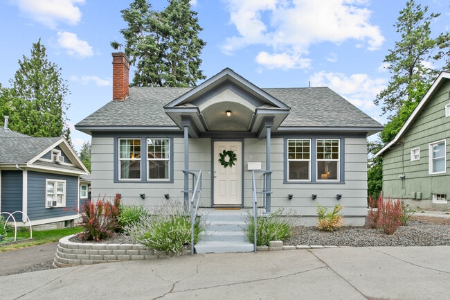 Front of House - 307 E 29th Ave
