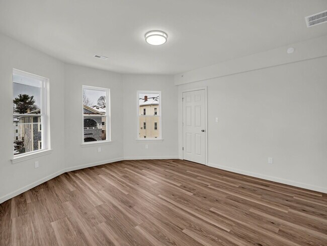 Photo - 12 Alpine St Unidad 2