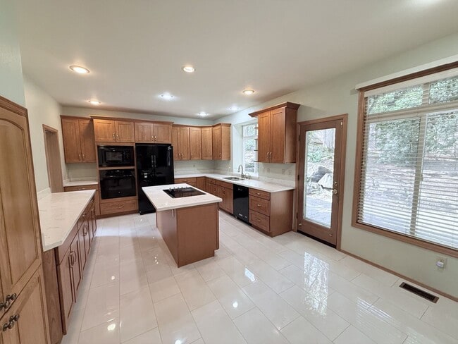 11005 178th Ct NE