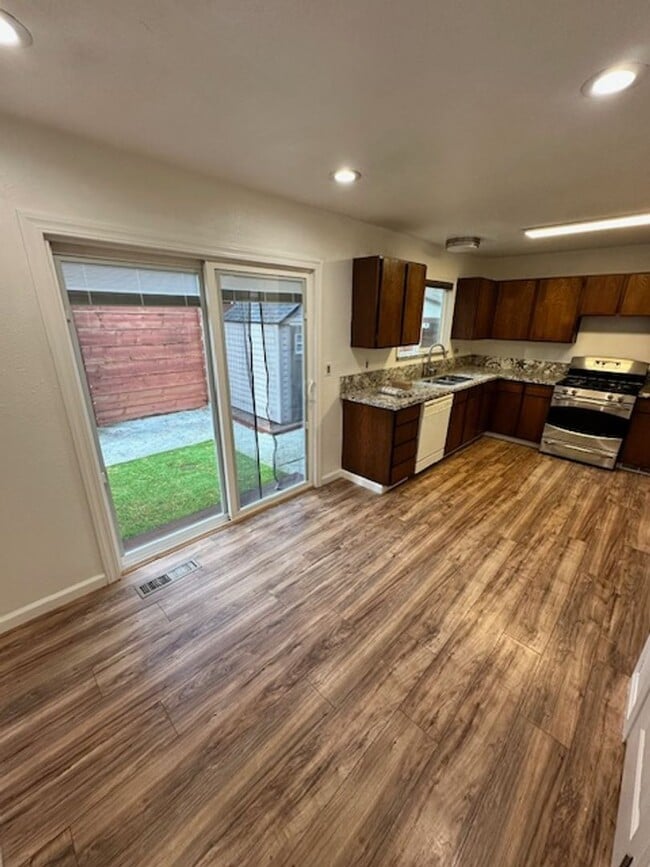 Photo - Nicely updated duplex 2Bd unit available soon!! Call me today to inquire!