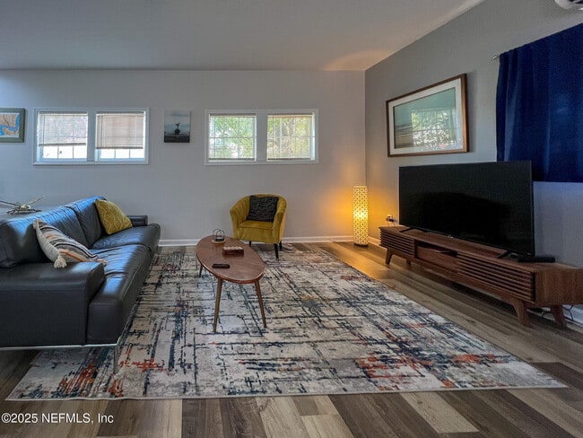 Photo - 3568 Riverside Ave Unit C