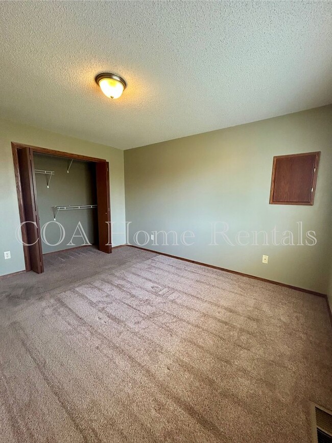 Photo - Kinkaid. Apartment Unit KinKaid