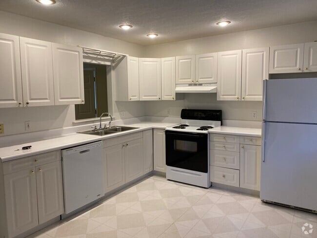 Building Photo - 209 B Ave E Unit 1 Rental