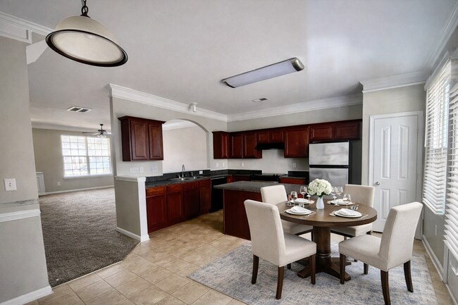 Photo - Beautiful 2 Bedroom Townhome in Olde Whitehall – Charlotte, NC