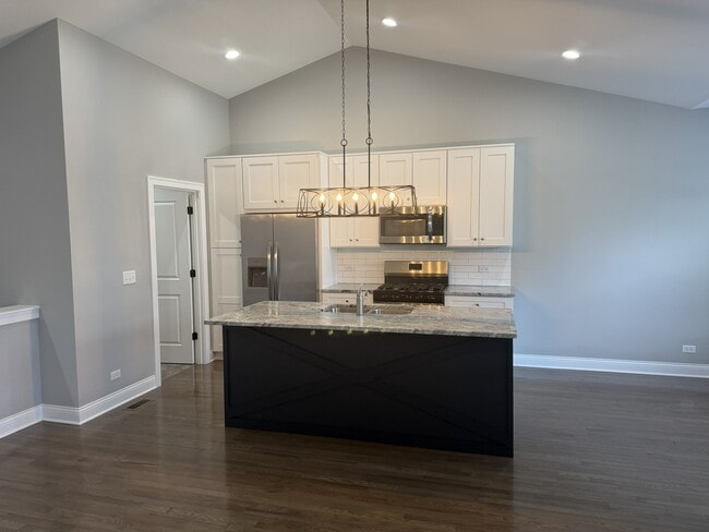 Photo - 717 Quail Ln