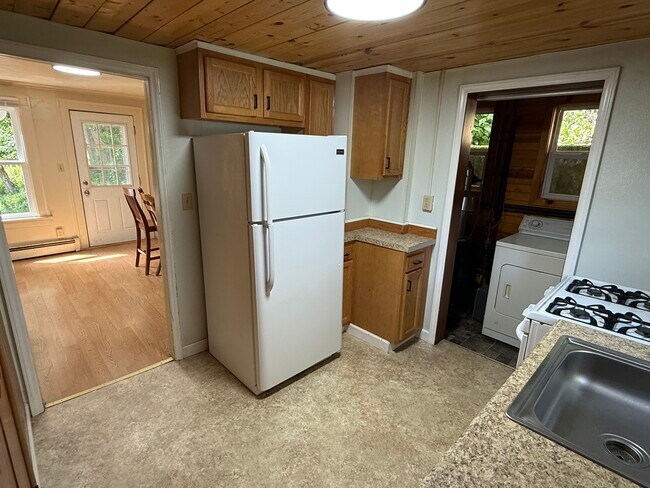 Photo - 116 W Washington St