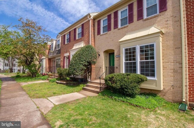 Photo - 9709 Lakepointe Dr