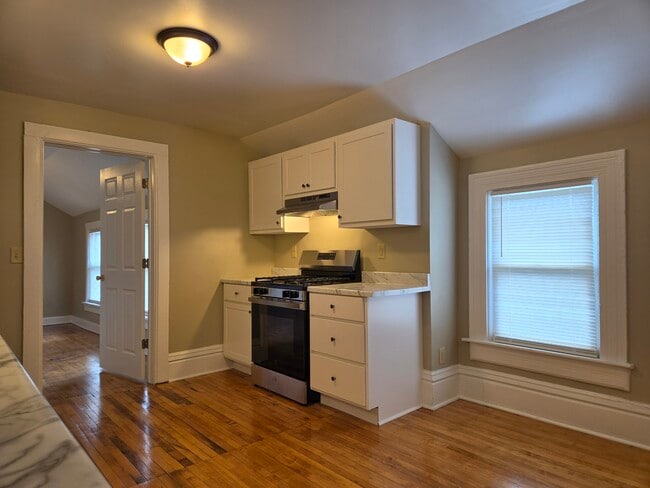 Photo - 814 E Lincoln Ave Unit A