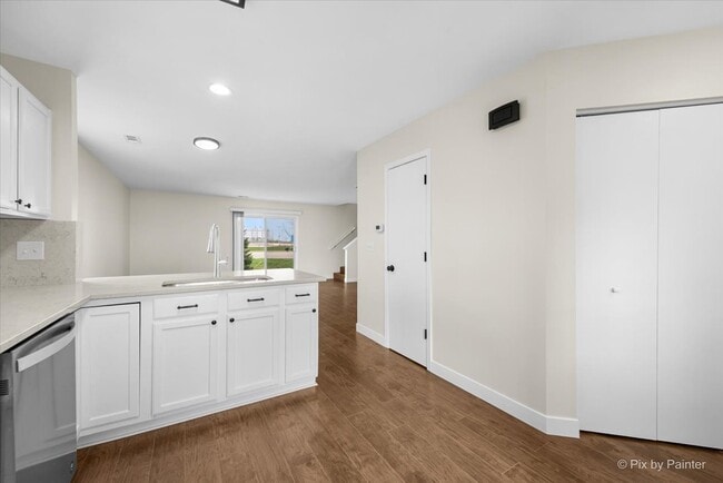 Photo - 1737 W Chrysler Dr