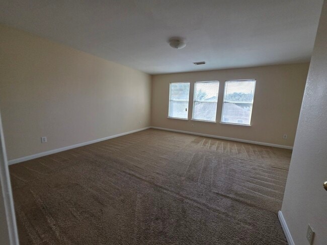 Building Photo - 15127 Blue Creek Ranch Dr