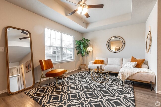 Monarch Point Apartments