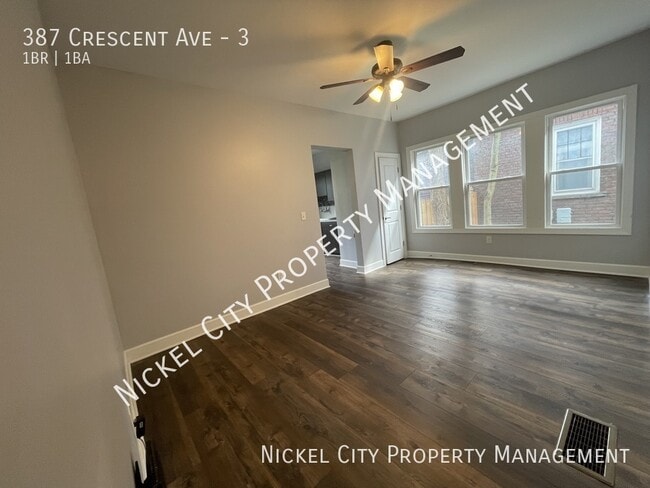Building Photo - 387 Crescent Ave Unit 3