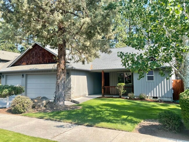 Lovely single level home in SW Bend! - Lovely single level home in SW Bend!