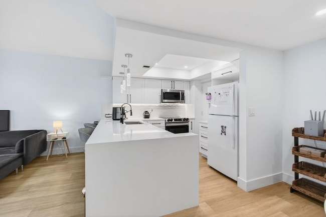 Photo - 50 SW 3rd Ave