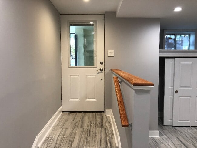 Photo - 60 V St NW Unidad B