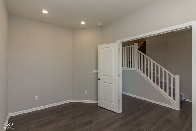 Photo - 1646 Beach St