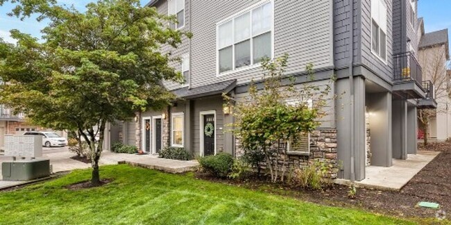 Building Photo - Modern Updated 3 BD* 2.5 BA* Condo Located...