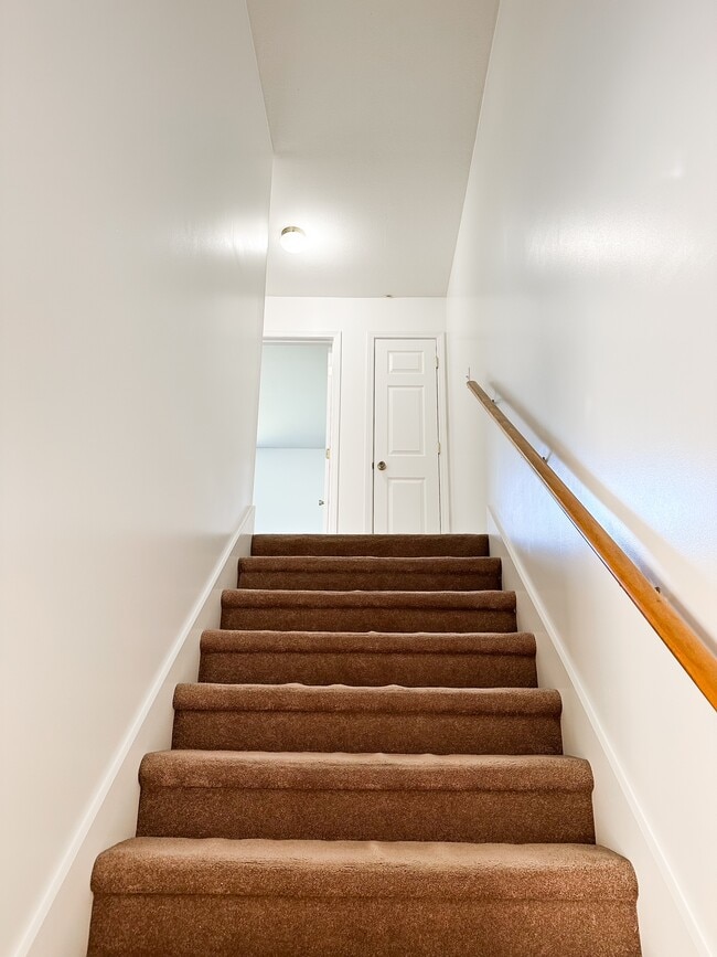 Photo - 174 Boswell Cir