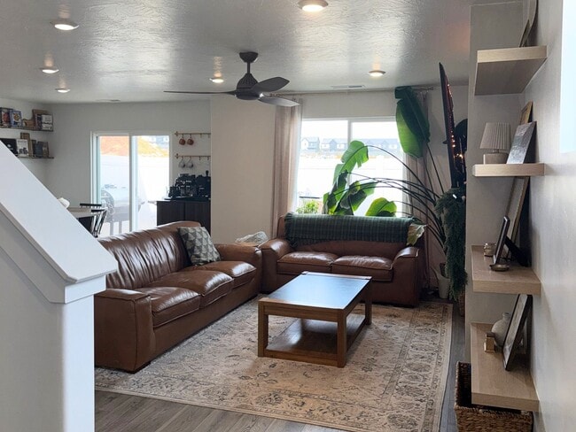 1824 Wolverine Wy