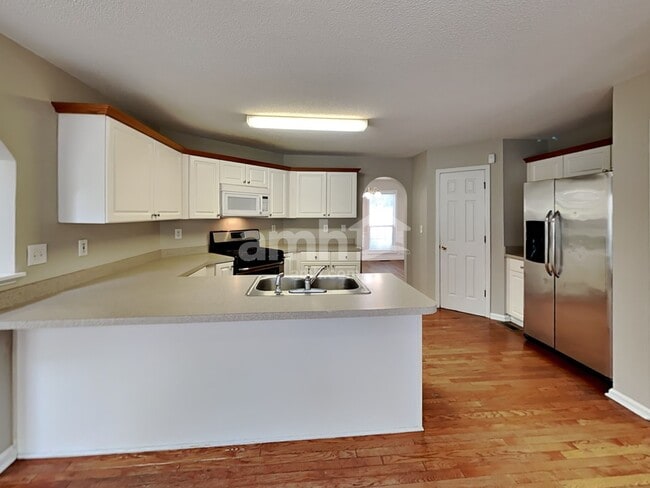 Photo - 3830 Rivendell Ln