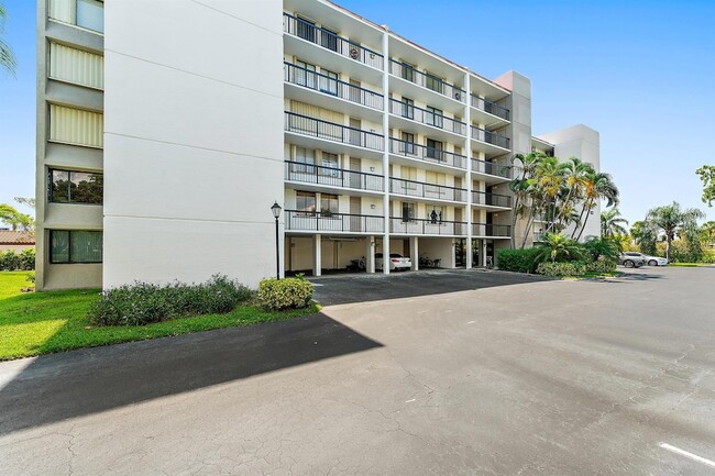 Building Photo - 1605 S US Hwy 1 Unit M3-404