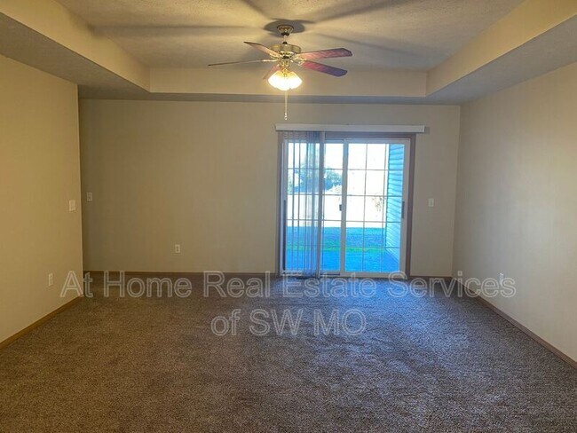 Photo - 4323 W La Siesta St