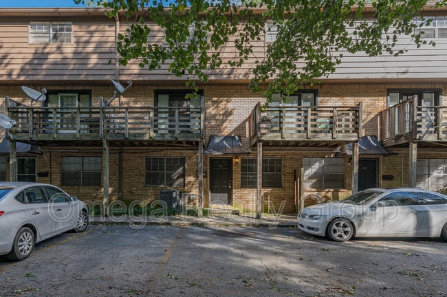 Building Photo - 3314 Warringwood Dr