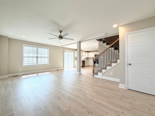 Photo - 2662 Scott Dr