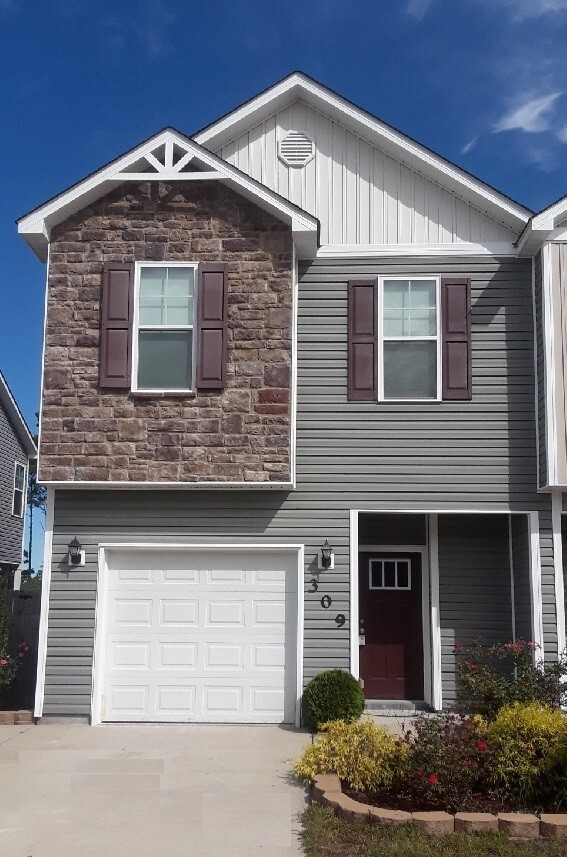 Building Photo - Best Value in the Area!!! Pet Friendly