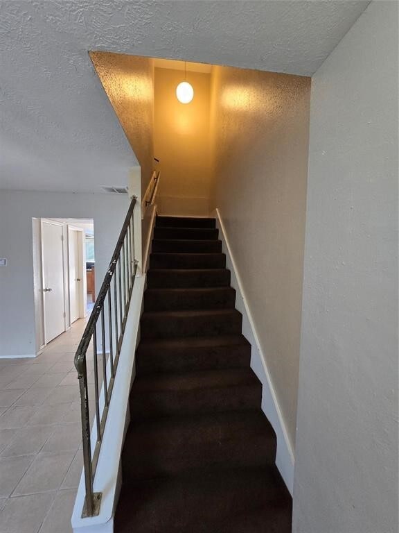 Photo - 7045 Chasewood Dr