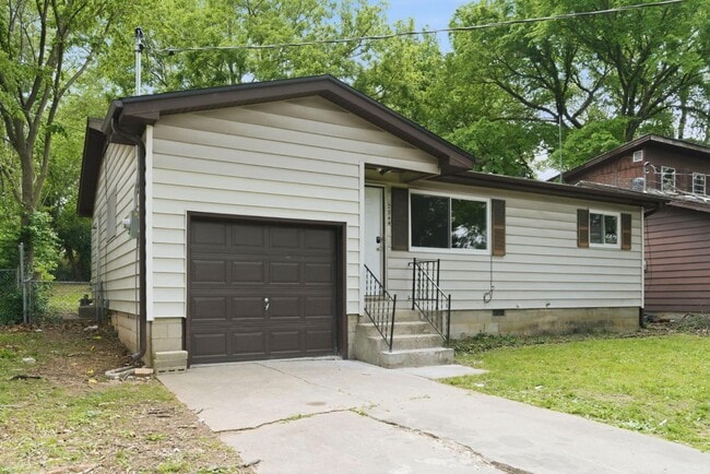 Photo - 2744 N Pierce Ave