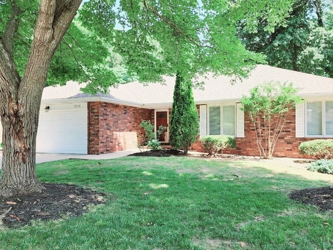 Photo - Primrose Market Place Area - Mission Hills Subdivision