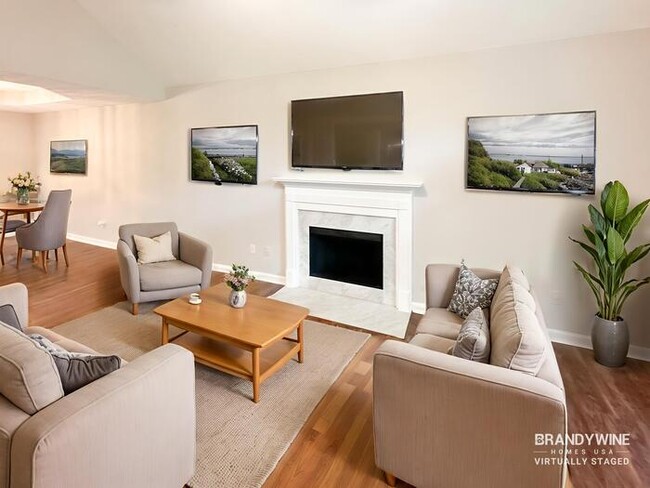 Photo - 1665 Harvest Hill