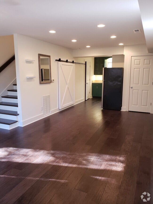 Building Photo - 6514 Louisa Road Rental