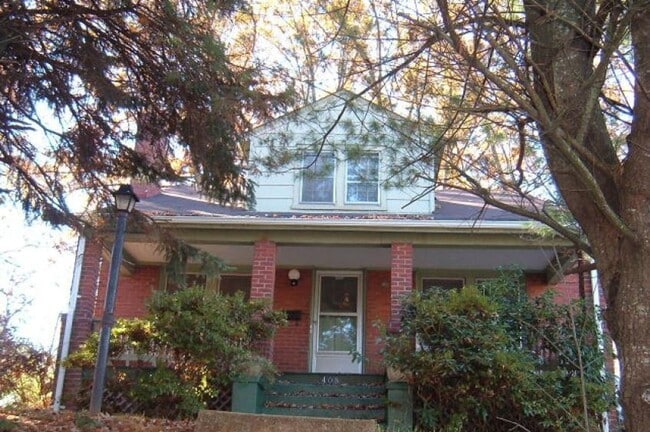 Building Photo - 408 Monticello Ave Unit B