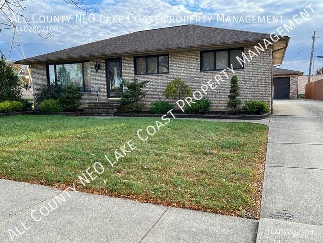 Building Photo - 9953 Shady Ln